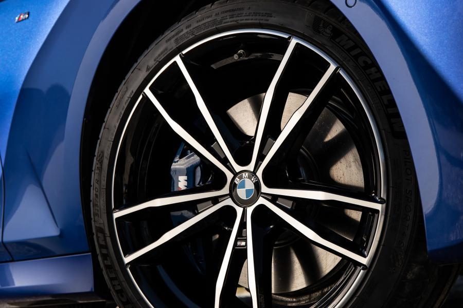 Колеса BMW 320d M Sport xDrive (G20) 2019 года  (UK) (фото 30 из 40)